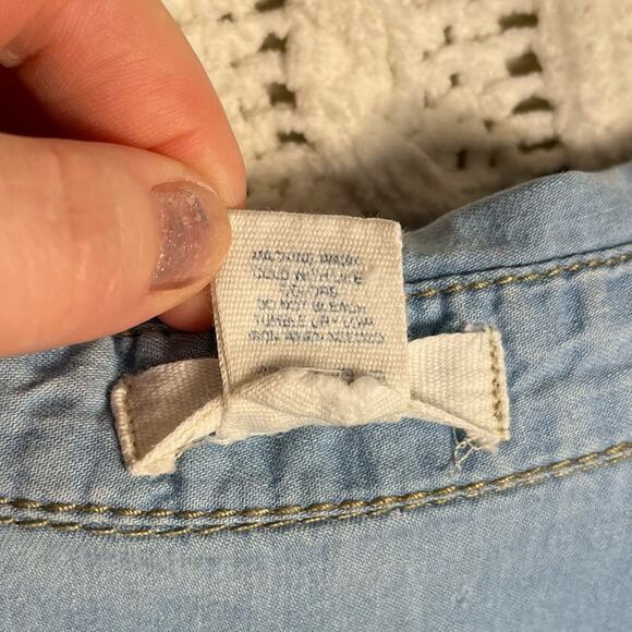 BLUE ASPHALT | Chambray Women's Blouse Button Down Distressed Denim M - Picture 7 of 8